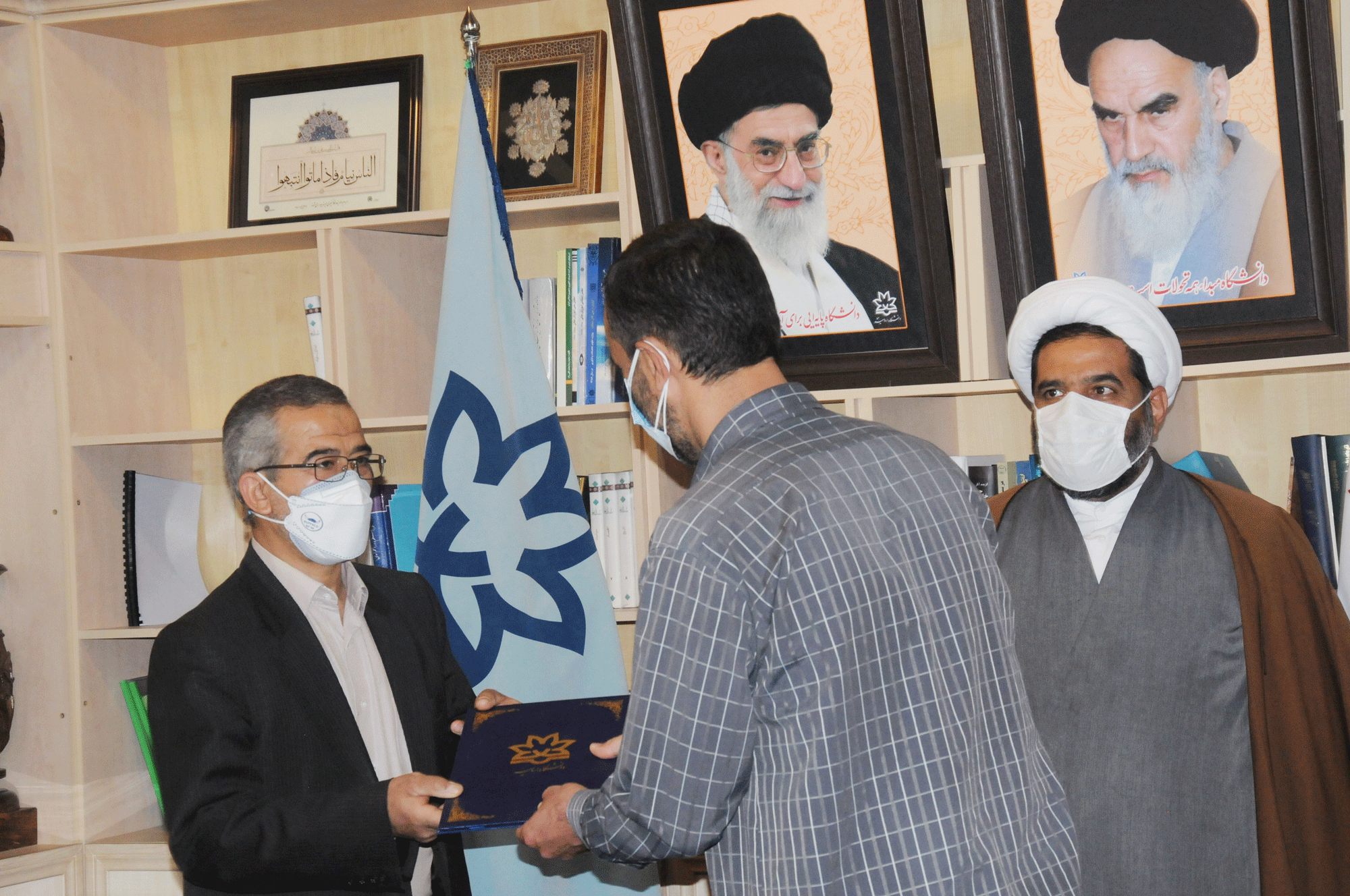 تجلیل از کارمندان نمونه دانشگاه ارومیه 