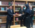 تجلیل از همکاران تلاش گر در تجهیز و راه اندازی کتابخانه دانشکده ادبیات و علوم انسانی