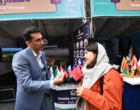 بازدید وزیر علوم از غرفه دانشگاه ارومیه در نمایشگاه جذب دانشجویان بین‌المللی