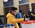 حضور پرشور دانشگاهیان دانشگاه ارومیه پای صندوق های رای مستقر در مسجد دانشگاه (+فیلم)