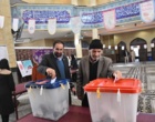 حضور پرشور دانشگاهیان دانشگاه ارومیه پای صندوق های رای مستقر در مسجد دانشگاه (+فیلم)