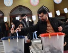 حضور پرشور دانشگاهیان دانشگاه ارومیه پای صندوق های رای مستقر در مسجد دانشگاه (+فیلم)