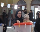 حضور پرشور دانشگاهیان دانشگاه ارومیه پای صندوق های رای مستقر در مسجد دانشگاه (+فیلم)