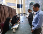 حضور دانشگاهیان دانشگاه ارومیه پای صندوق های رای مستقر در مسجد دانشگاه (+فیلم)