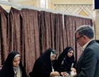 حضور دانشگاهیان دانشگاه ارومیه پای صندوق های رای مستقر در مسجد دانشگاه (+فیلم)