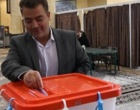 حضور دانشگاهیان دانشگاه ارومیه پای صندوق های رای مستقر در مسجد دانشگاه (+فیلم)