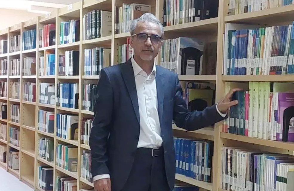 استقبال دانشگاهیان از هجدهمین نمایشگاه کتاب آذربایجان غربی/ ۱۰۰ عنوان از تازه‌های نشر دانشگاه ارومیه در این نمایشگاه کتاب عرضه شد