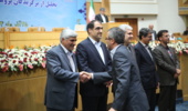 تجلیل از رییس دانشگاه ارومیه به عنوان فعال برتر استانی در حوزه پژوهش در مراسم هفته پژوهش و فناوری کشور