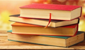 اهداء کتاب به دانشگاهیان توسط کتابخانه مرکزی دانشگاه ارومیه به مناسبت هفته کتاب