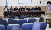 مشکلات و نیازهای بومی و ملی باید از طریق پایان نامه و تحقیقات دانشگاهی رفع شود