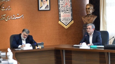 استاندار آذربایجان غربی: دانشگاه ها در تبدیل علم به ثروت فعال شوند / دانشگاه ها اولویت ها را برای سرمایه گذاری معرفی کنند / آماده تشکیل کمیته های مشترک با دانشگاه برای فعال سازی حوزه اقتصاد هستیم 
