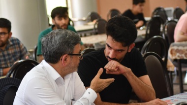 بازدید سرزده رئیس دانشگاه ارومیه از سلف دانشجویی رستوران مرکزی این دانشگاه 