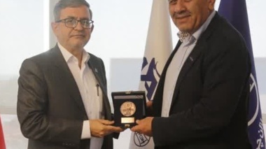 تجلیل از عضو هیئت موسس بنیاد حامیان علم و فناوری دانشگاه ارومیه توسط ستاد خیرین وزات علوم به عنوان یاریگر برگزیده دانشگاه ارومیه